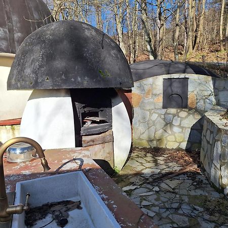 Il Villaggio Dei Puffi Bardineto Exteriör bild